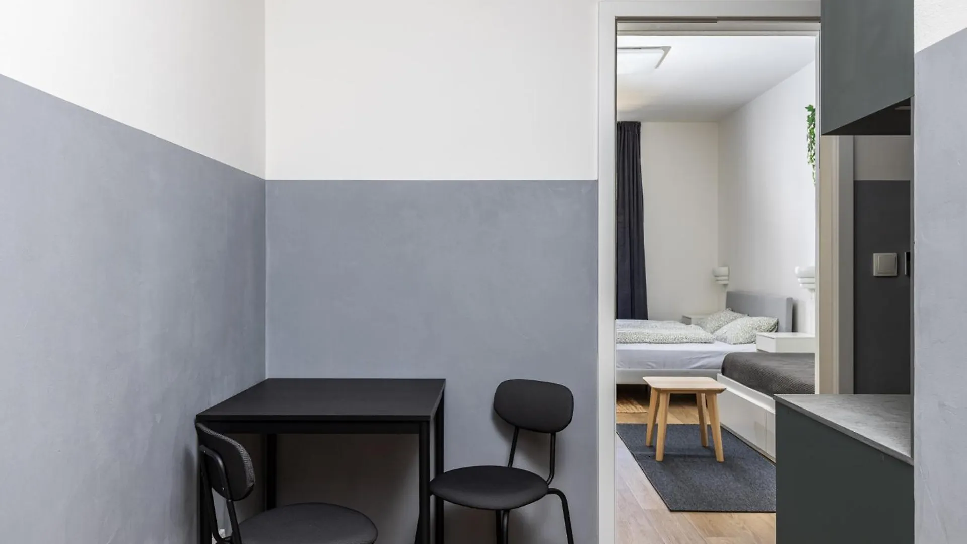 Appartement Stay2Gether - Green Oasis - Main Train Station Praag